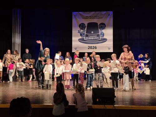 MŠ Návojná - Vystoupení dětí na Valašském Kloboučku 1